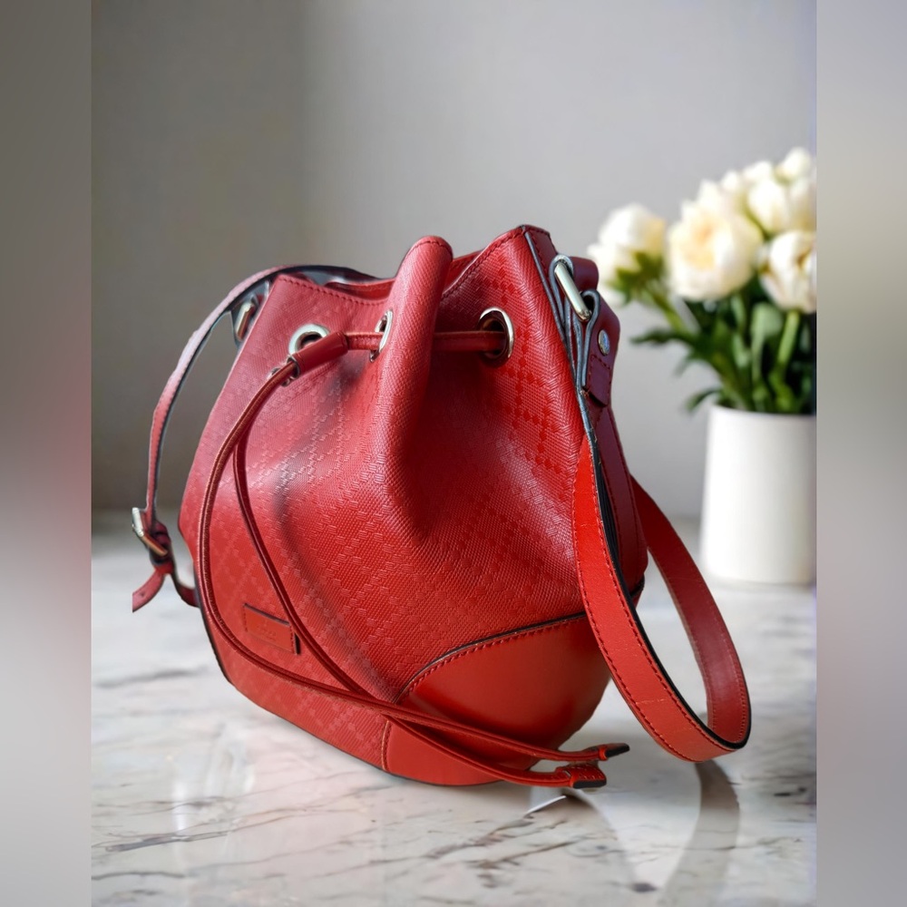 Gucci ❤️🔥EUC Diamante RED Leather Bucket Bag Crossbody Bag - Picture 7 of 13